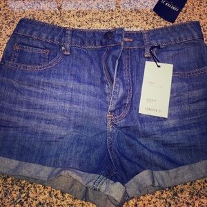 Forever 21 Women’s Denim Shorts Size 27